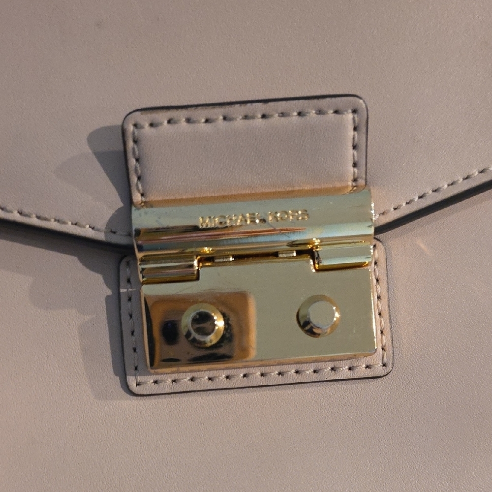 Michael Kors Sloan Medium Double Flap Top-Handle Satchel. - Picture 5 of 7